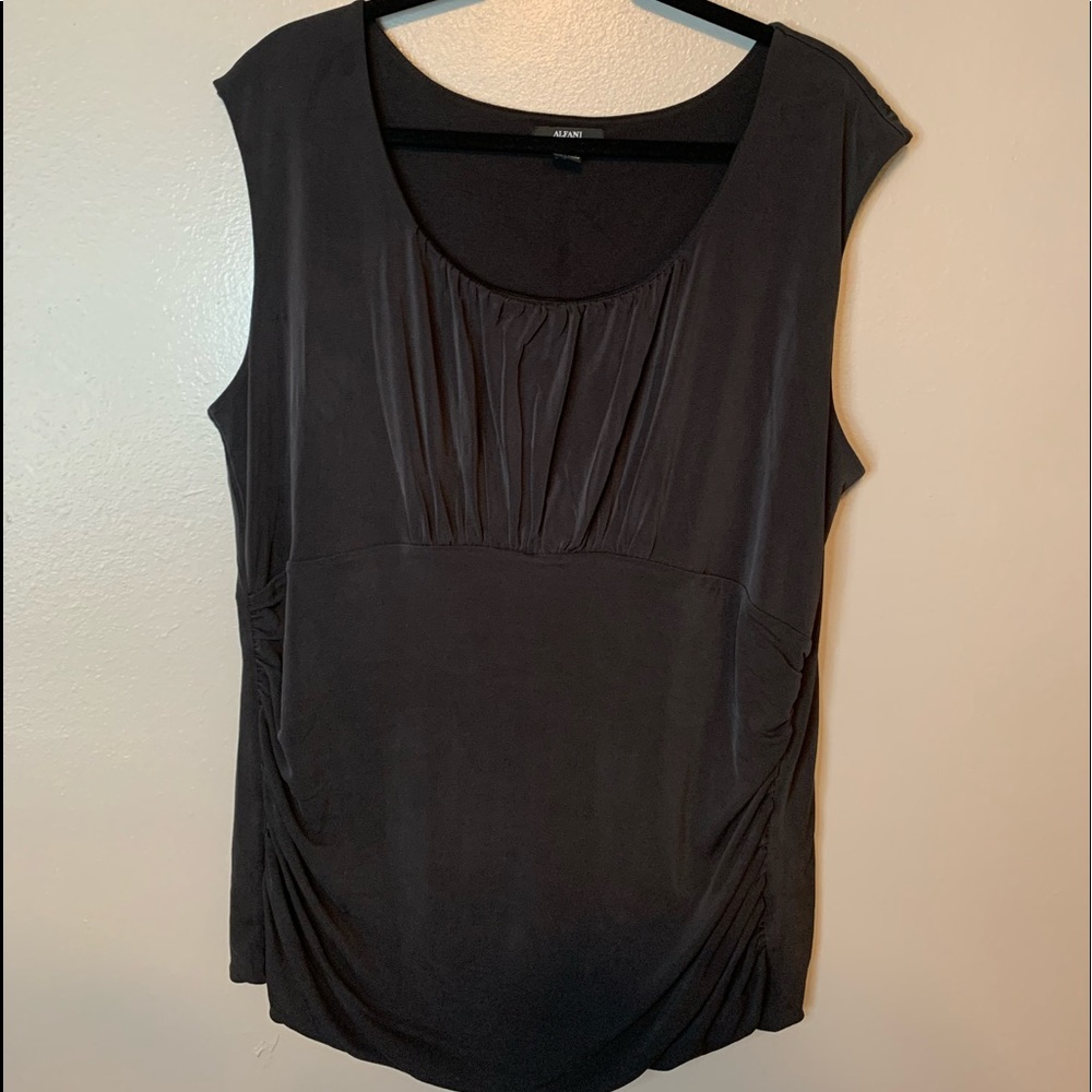 ‼️2/18‼️ Alfani black cinched waist tank top